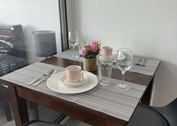 1 Bedroom Cityscape Azure